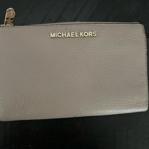 Adele Leather Smartphone Wallet